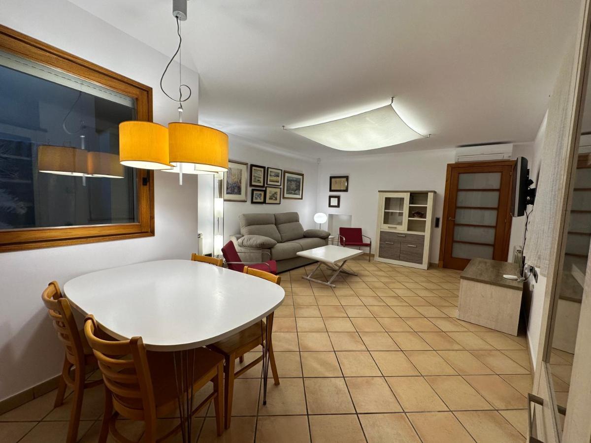 Chic Apartment Beach Матаро Экстерьер фото
