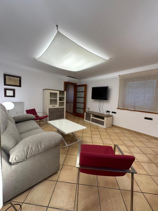 Chic Apartment Beach Матаро Экстерьер фото
