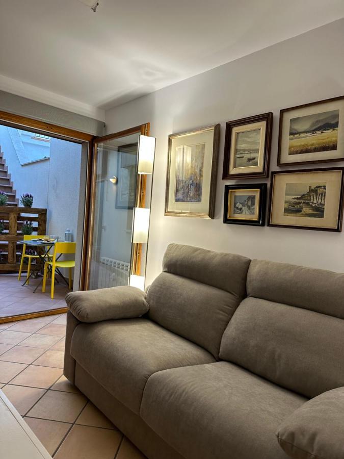 Chic Apartment Beach Матаро Экстерьер фото