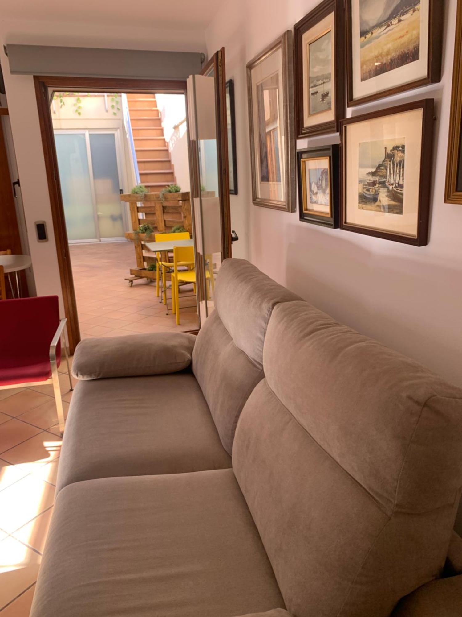 Chic Apartment Beach Матаро Экстерьер фото