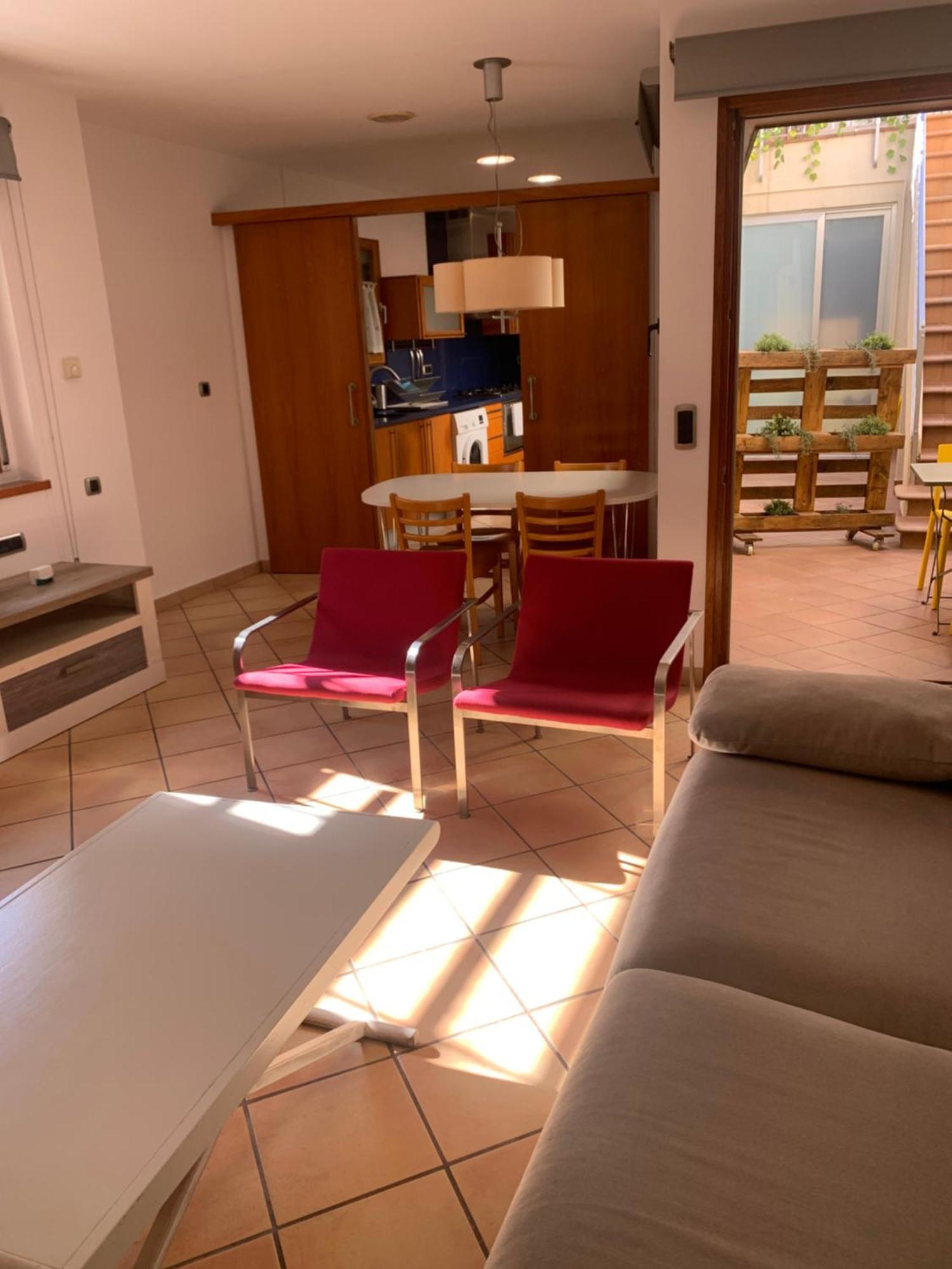 Chic Apartment Beach Матаро Экстерьер фото